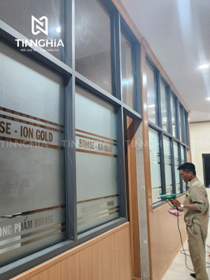 in biển quảng cáo gần đây TPHCM