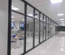 Cách Bảo Trì Và Vệ Sinh Nhôm Kính