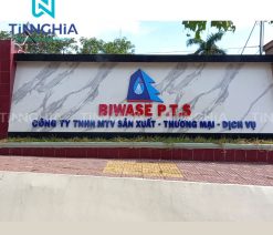 gắn chữ nổi mica