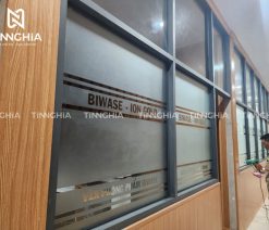 Decal mờ dán kính bình dương