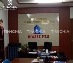 Mica Làm Bảng Hiệu - Sự Lựa Chọn Phổ Biến Trong Thi Công