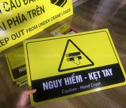 Biển báo chỉ dẫn Dĩ An