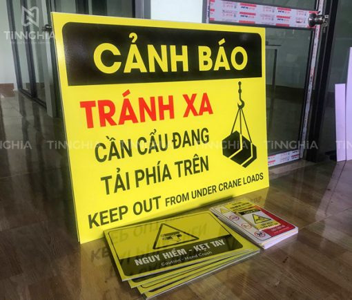 Biển báo chỉ dẫn Dĩ An