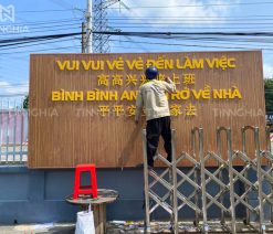 Cách Chọn Chất Liệu Bảng Hiệu Phù Hợp Cho Công Ty Bạn