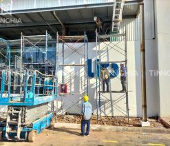 Làm bảng hiệu inox dĩ an