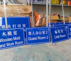 Làm bảng tên văn phòng bến cát