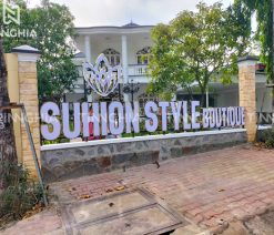 Những Ứng Dụng Đặc Biệt Của Inox Trong Làm Biển Quảng Cáo