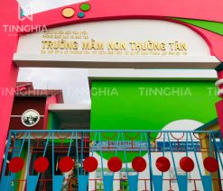 Làm bảng hiệu trường học Thủ Dầu Một