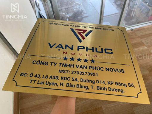 Biển inox vàng xước Tân Uyên