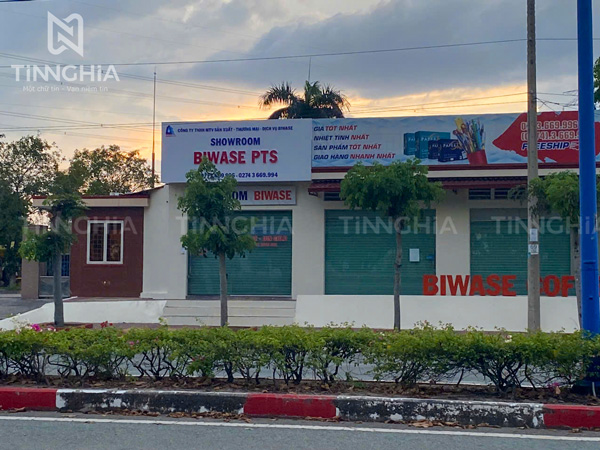 Thiết Kế Bảng Hiệu Showroom Đẹp Ấn Tượng