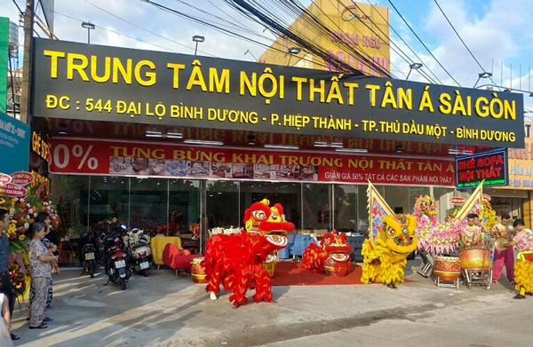 Thiết kế bảng hiệu showroom