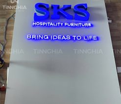 Biển hiệu chữ nổi Dĩ An