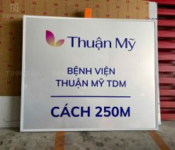 Bảng hiệu tôn Tân Uyên