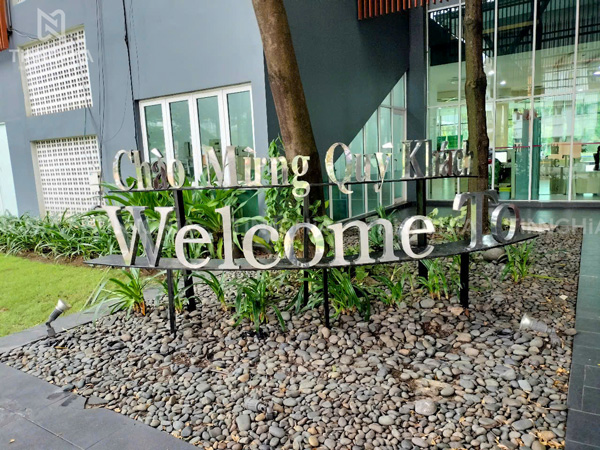 Làm biển hiệu inox khu đô thị Ecolakes Mỹ Phước