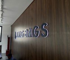 Làm chữ nổi LED hắt sáng chân đẹp