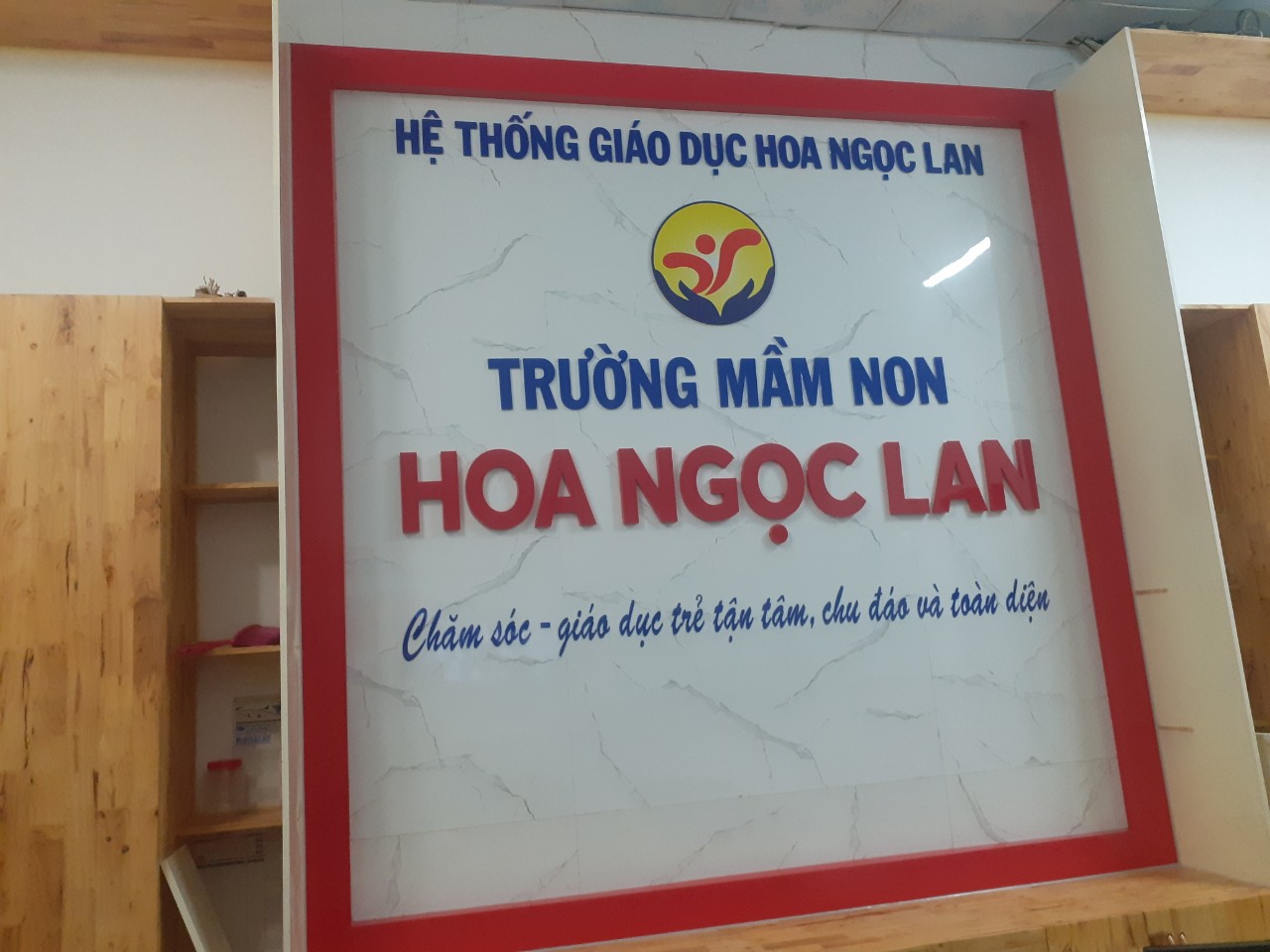 Làm bảng hiệu vân đá pvc Thủ Dầu Một