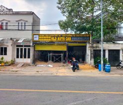 Bảng hiệu tôn sóng chữ nổi Dĩ An