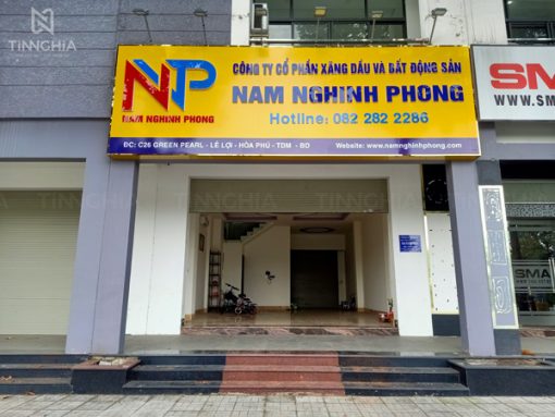 bảng hiệu công ty bất động sản