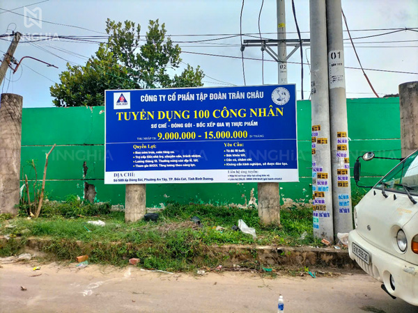 In băng rôn tuyển dụng Bình Dương