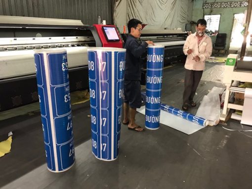 In decal quảng cáo Tân Uyên