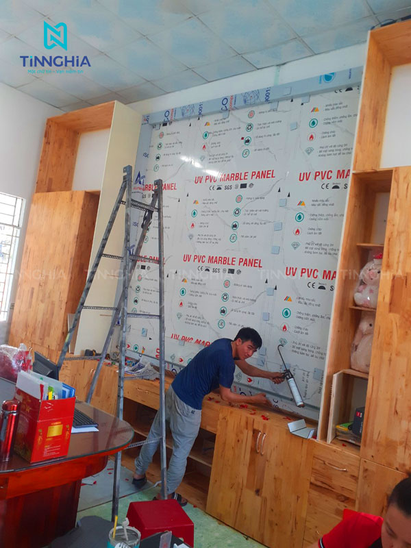 Làm bảng hiệu vân đá pvc Thủ Dầu Một