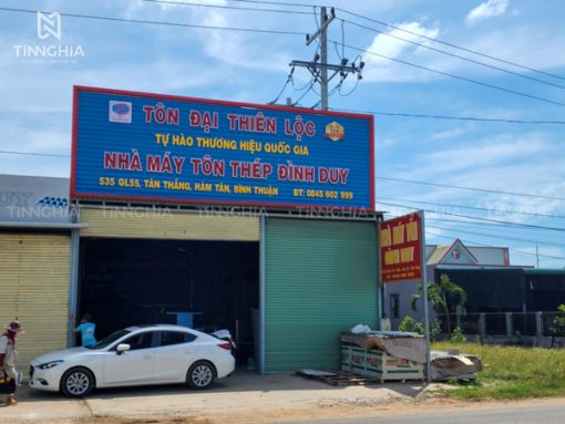 Bảng hiệu tôn sóng chữ nổi Dĩ An