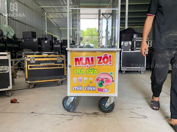 Làm biển quảng cáo xe bán trà sữa đẹp