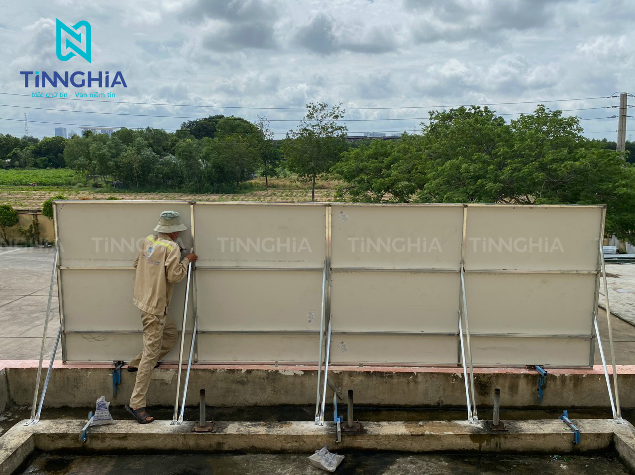 5 Cách Bảo Quản Bảng Hiệu Ngoài Trời Sử Dụng Bền Lâu