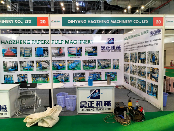 Thi công gian hàng ở trung tâm triển lãm WTC