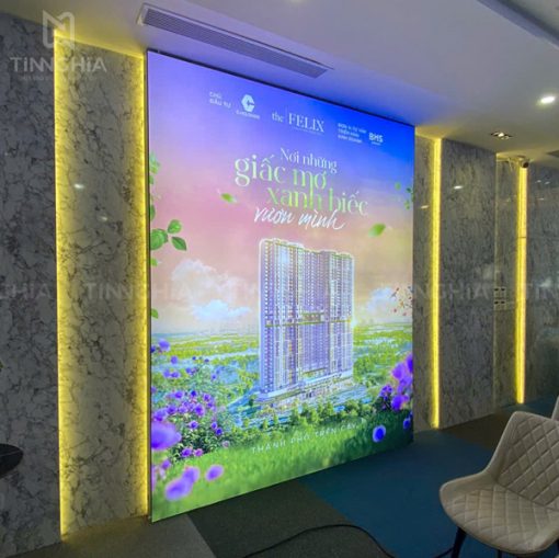 Hộp đèn bạt nhét cạnh không viền