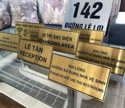 Làm biển chỉ dẫn inox số lượng nhiều giá rẻ