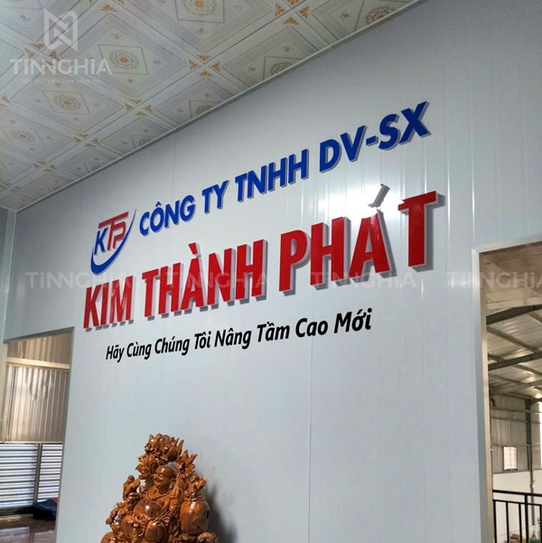 Bộ logo văn phòng bằng mica đẹp Bình Dương