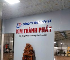 Bộ logo văn phòng bằng mica đẹp Bình Dương