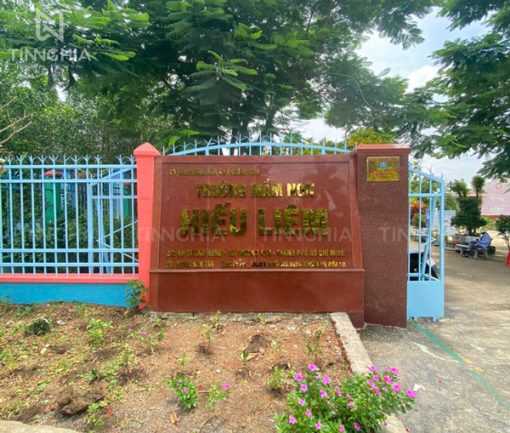 Bảng hiệu chữ nổi inox
