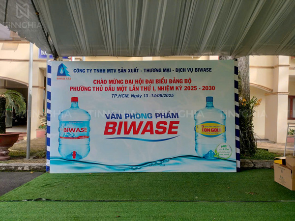 Biển khung sắt căng bạt giá rẻ