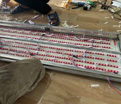 Hộp đèn mica lọng gắn LED âm sáng