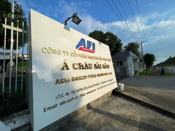 làm bảng hiệu công ty TPHCM