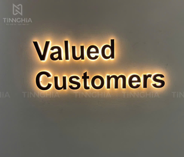 Chữ nổi LED hắt sáng