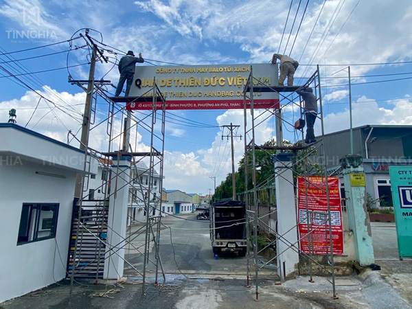 bảng hiệu quảng cáo đẹp bình dương
