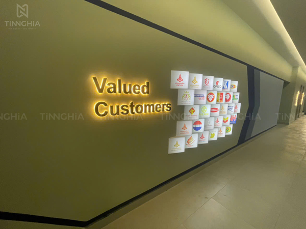 bien-quang-cao-hop-den-mica-tphcm (2) Biển quảng cáo hộp đèn mica TPHCM