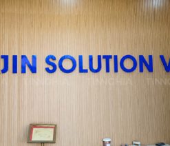 Chữ nổi mica văn phòng công ty