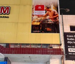 Làm bảng hiệu khung sắt căng bạt