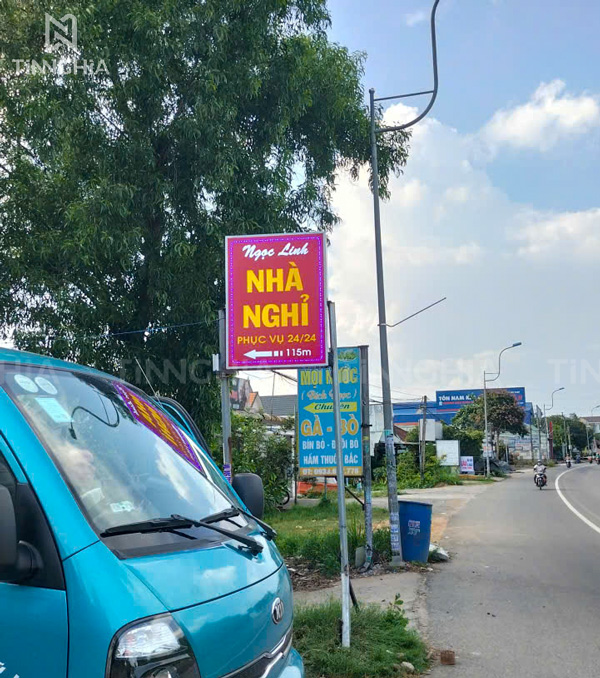 hop-den-vay-tai-binh-duong (5) Làm hộp đèn vẫy tại Bình Dương
